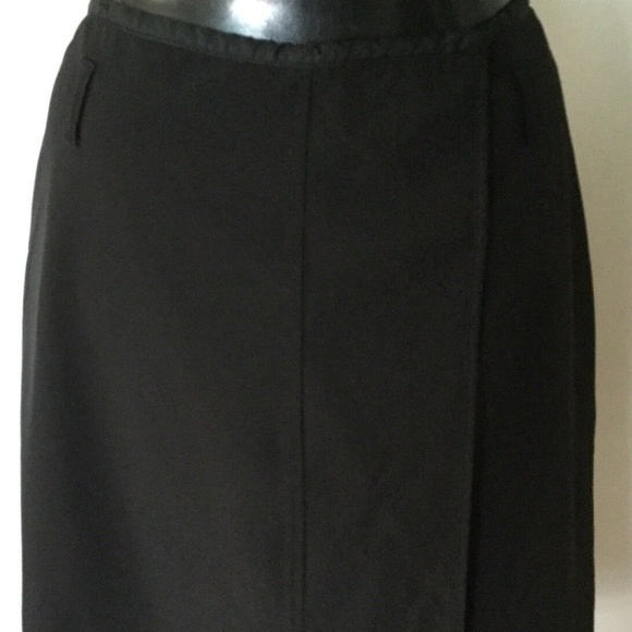 PRADA Pre owned black short skirt made in ITALY - Picture 5 of 5